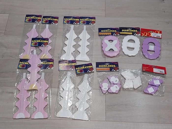 Lot de 20 décorations de fête en papier