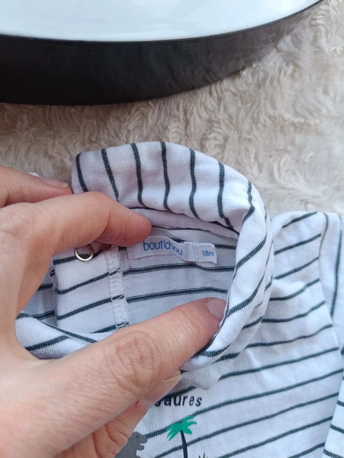 Tee shirt chemise manches longues Garçon 18 mois joli col l'île aux dinosaures Bout'chou 100% coton - photo numéro 7