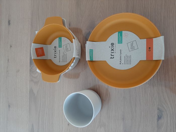 Coffret Vaisselle bébé/enfant "Trixie" (jaune) - Neuf - photo numéro 2