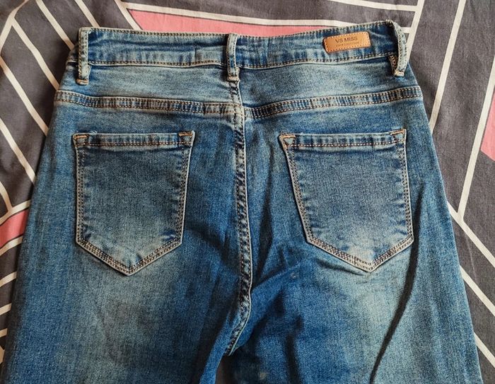 Jean troué femme - photo numéro 5