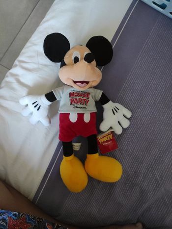Peluche doudou Mickey mouse Disneyland paris