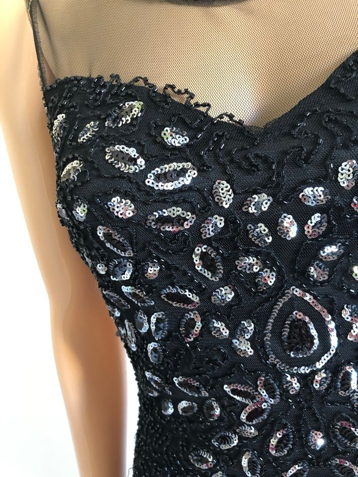 Robe noire et argentée neuve avec sequins Realty taille S (valeur 45€) - photo numéro 4