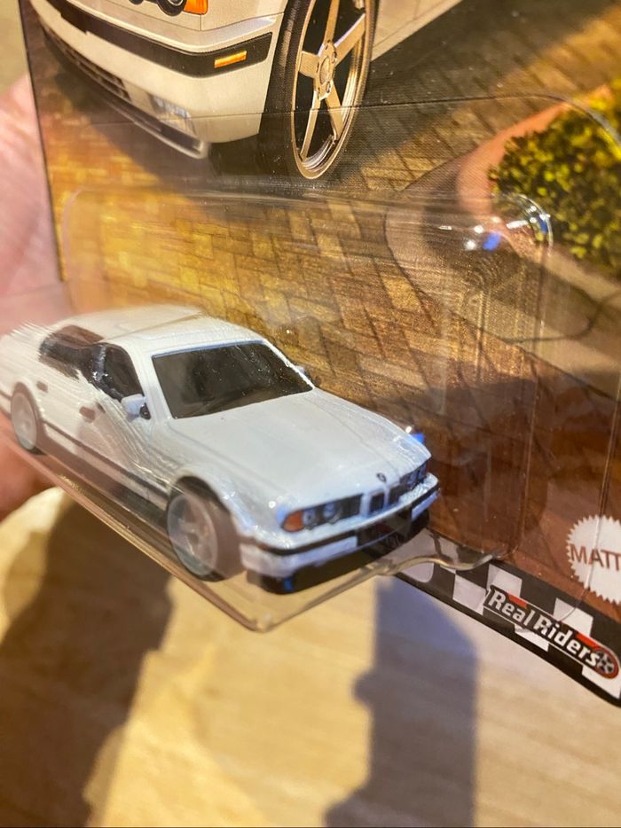 Hot Wheels  | Boulevard |  | ‘91 BMW M5 | 118 | GJT68 - JBL24 - photo numéro 4