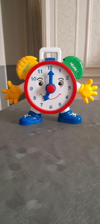 Jouet horloge