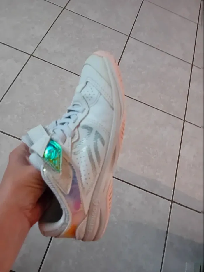 Basket fille taille 31 - photo numéro 4