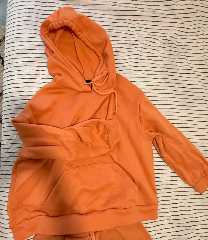 Ensemble sweat à capuche et jogging orange - photo numéro 3