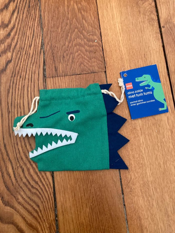 Pochon Dinosaure HEMA – Neuf avec étiquette - photo numéro 3