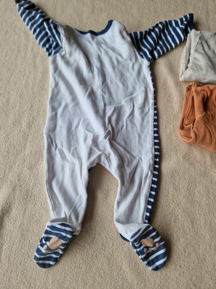 Lot 3 pijamas en 6m - photo numéro 14