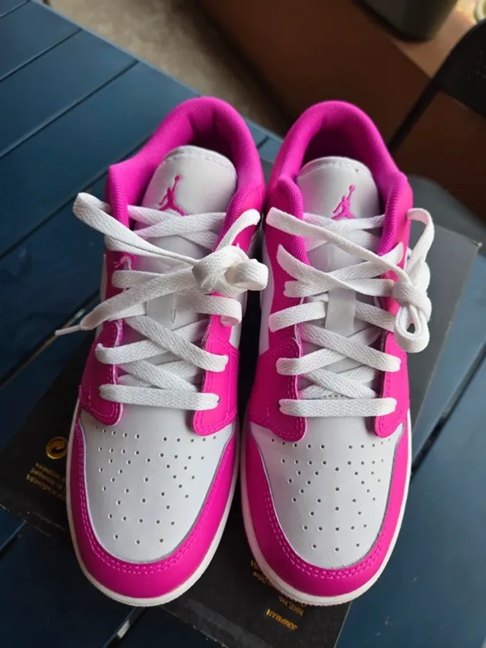 Nike air Jordan 1 low rose fuchsia neuves taille 38,5 - photo numéro 4