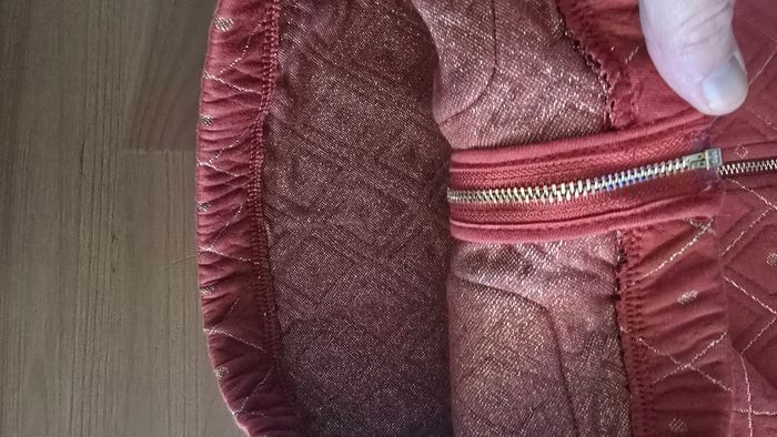 Neuve (non portée)🏷🩷😍🥰 veste /gilet zippée 10 ans fille 🤩🥰🩷 - photo numéro 6