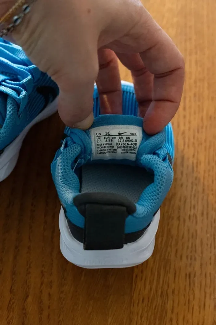 Basket NEUVE nike star runner 4 - photo numéro 5