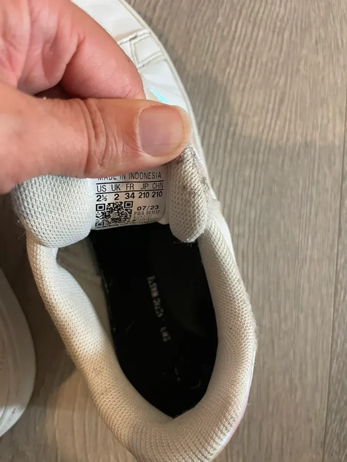 Baskets blanches Adidas - irisé - Pointure 34 - photo numéro 7