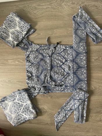 Portage Meitai de la marque Neko Nekoslings modèle Neko Tai taille Baby Size
