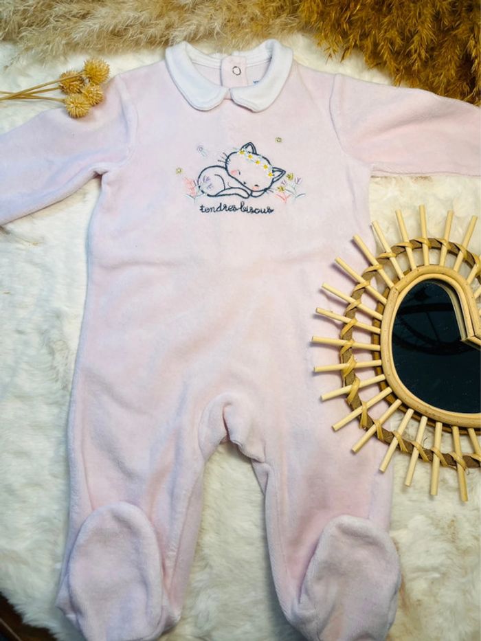 Pyjama rose col Claudine, bébé fille, 3 mois, mes petits cailloux, très bon état