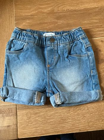 Short en jean neuf 
