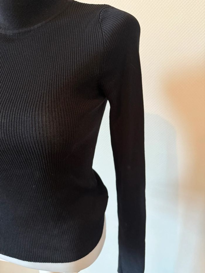 Haut noir en très bon état Zara taille M - photo numéro 4