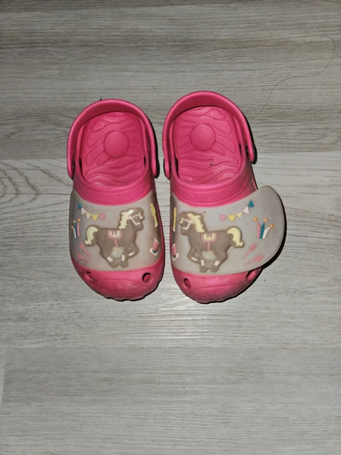 Crocs taille 26 fille