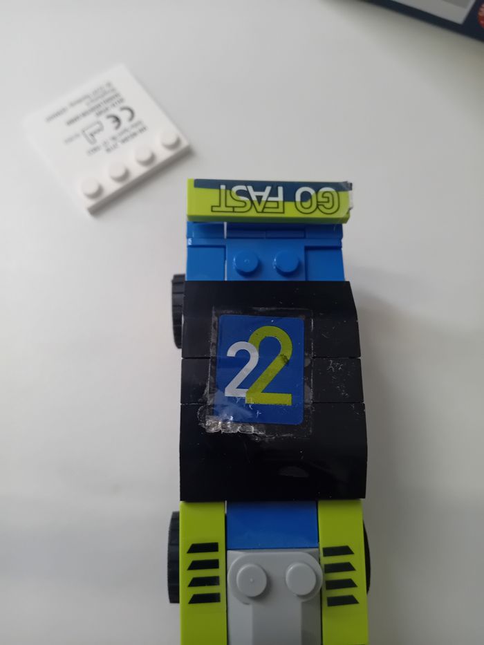 Voiture a construite lego - photo numéro 5