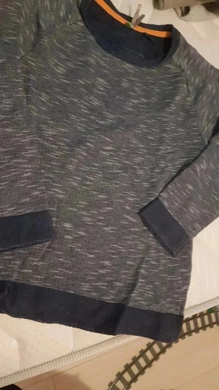 Pull garçon - photo numéro 2