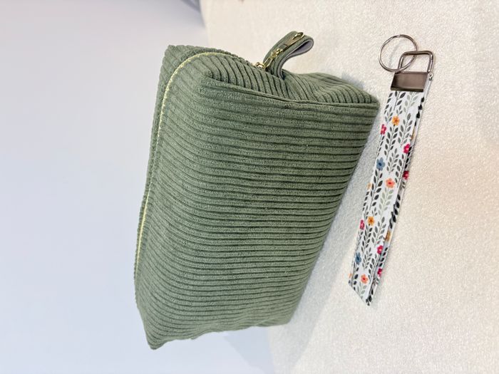 Trousse de toilette XL couleur kaki fleurie - photo numéro 7