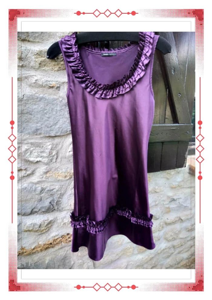 Robe satinée violine