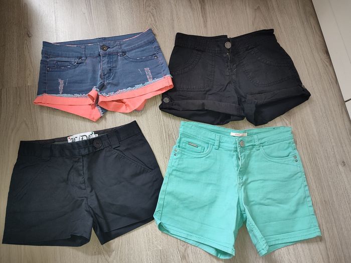Short En Jean Camaïeu Taille Basse - Taille 38, Parfait État Occasion | Short Jean Femme Taille 38 Camaïeu | Short Bermuda Bleu Décontracté Occasion Parfait état