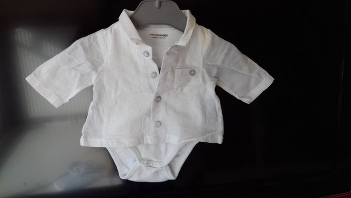 Body chemise manches longues garcon tout en un état neuf
