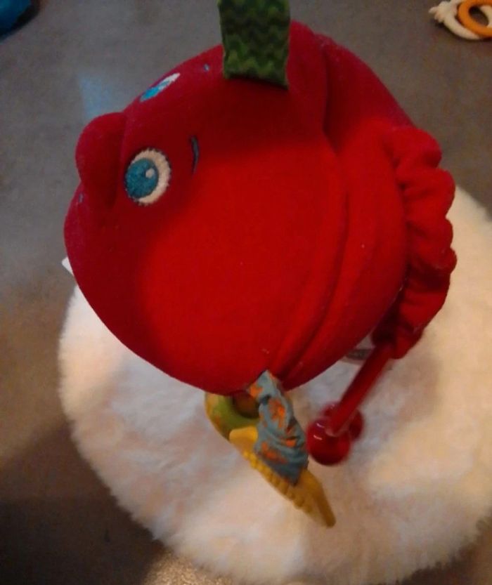 Peluche fraise jouet d'éveil tiny love - photo numéro 8