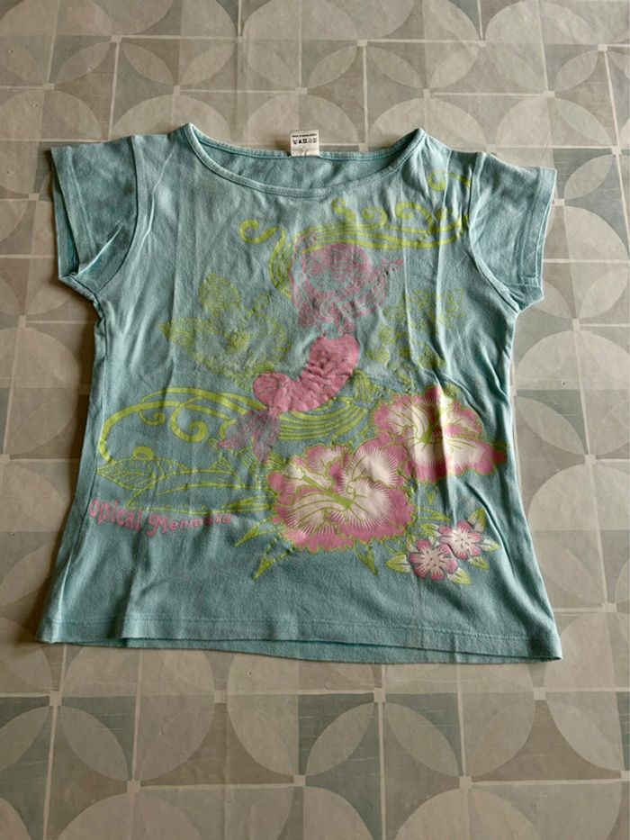 T shirt fille - 8 ans - en très bon état