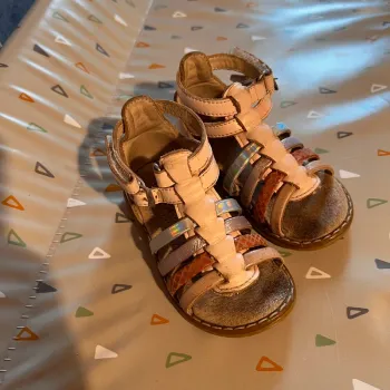 Sandales fille taille 23