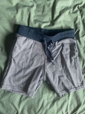 Short H&M rayures bleu marine