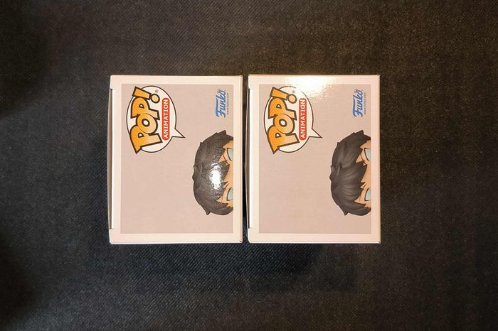 Lot 2 Figurines Funko Pop / Sung Jinwoo 1982 / Solo Leveling / ( 1 Glow Chase + 1 Normal ) - photo numéro 5