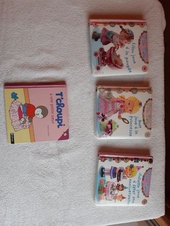 Petits livres.