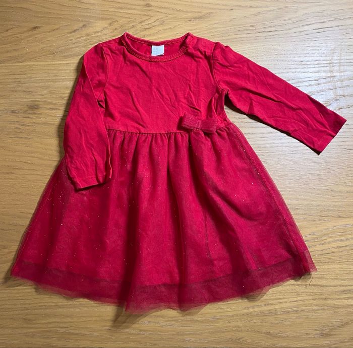 H&M Robe rouge Taille 12/18 mois - photo numéro 2