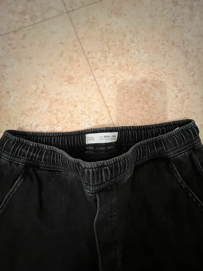 Short, jean pour enfants taille 13 /14 ans - photo numéro 3