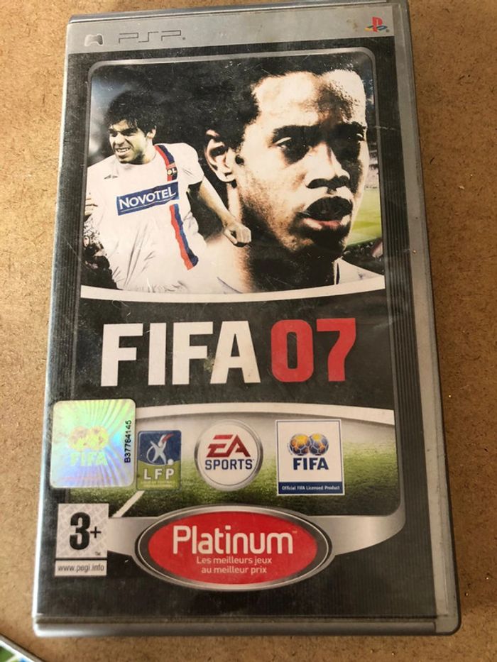 Fifa 07 - Platinum PSp - photo numéro 1