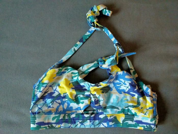 Haut de bikini fleuri – Passionata – Taille M – Neuf avec étiquette - photo numéro 6