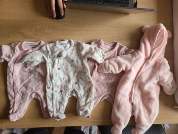 Lot pijamas grenouilleres