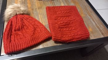 Ensemble 2 p fille bonnet cache col 8/10ans tbe