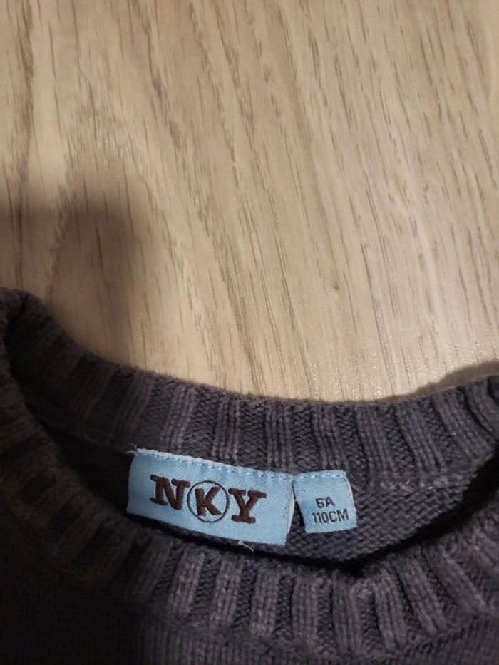 Pull garçon nky taille 5 ans - photo numéro 2