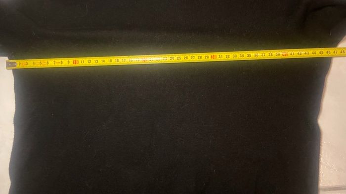 Pull noir - photo numéro 4