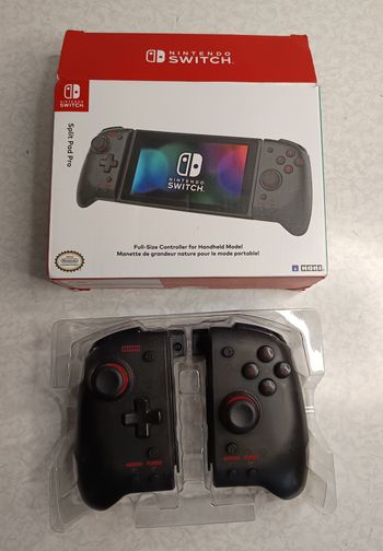 Manette de jeu - Nintendo Switch et Switch OLED - Split Pad Pro - HORI - Noir
