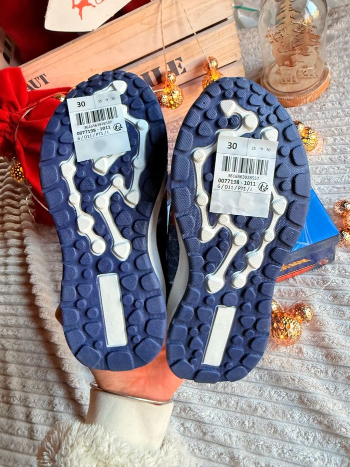 Basket Spiderman lumineux - photo numéro 9