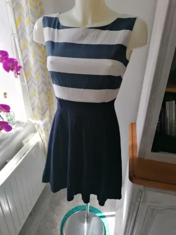 Robe originale taille 36