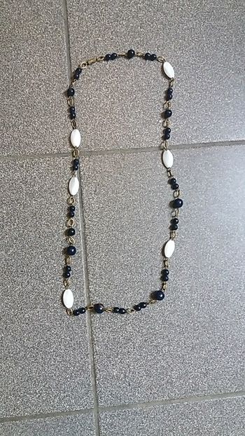 joli collier vintage