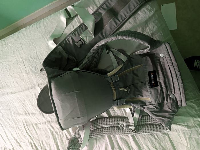 Porte bébé - photo numéro 2
