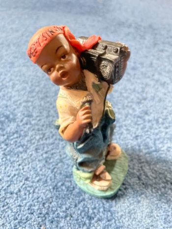 Statuette décorative « rappeur »