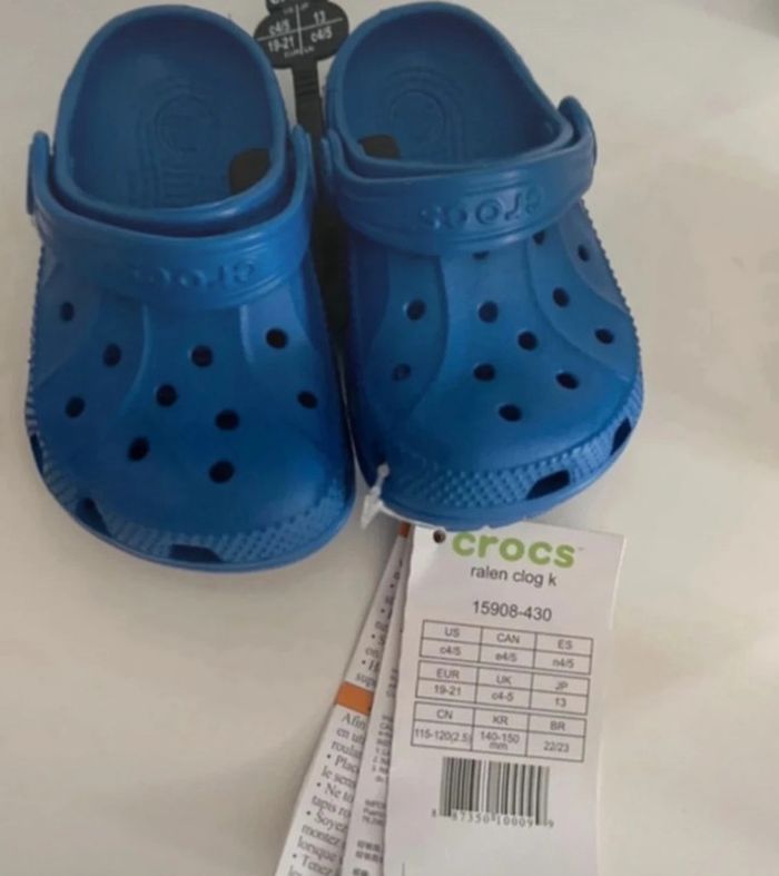 Crocs bébé neuves avec étiquette - photo numéro 4