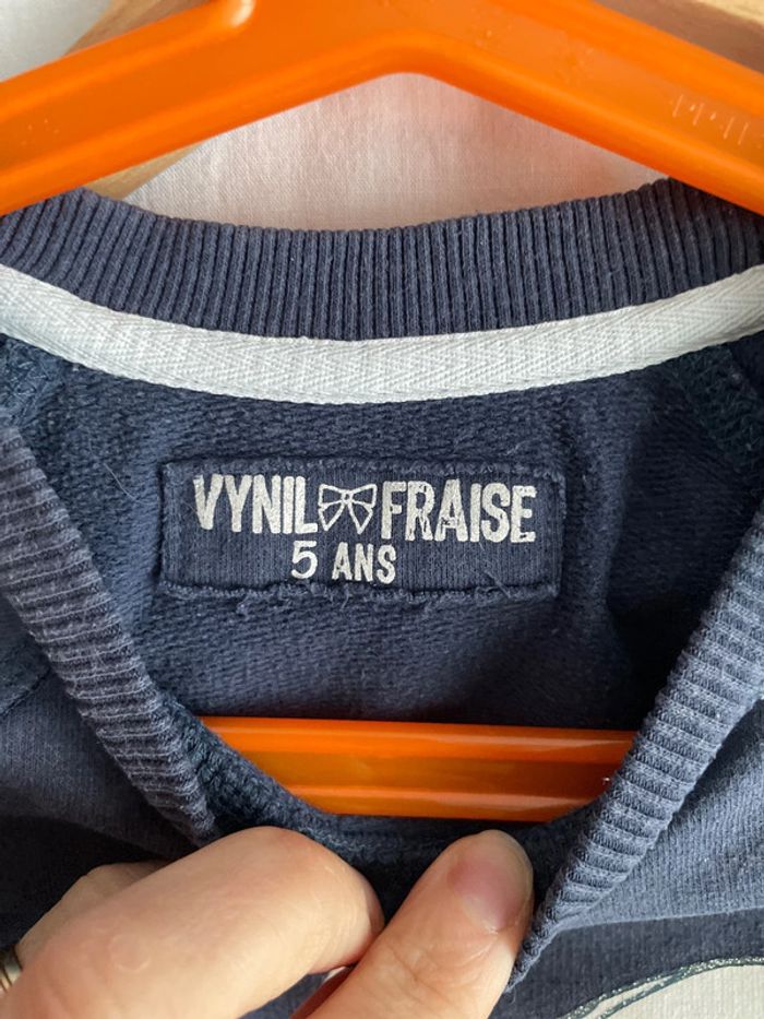 Sweat 5 ans vynil fraise - photo numéro 3