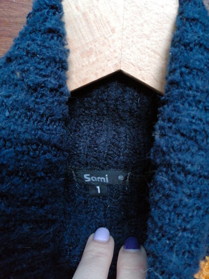 Joli pull col roulé rayé - photo numéro 3
